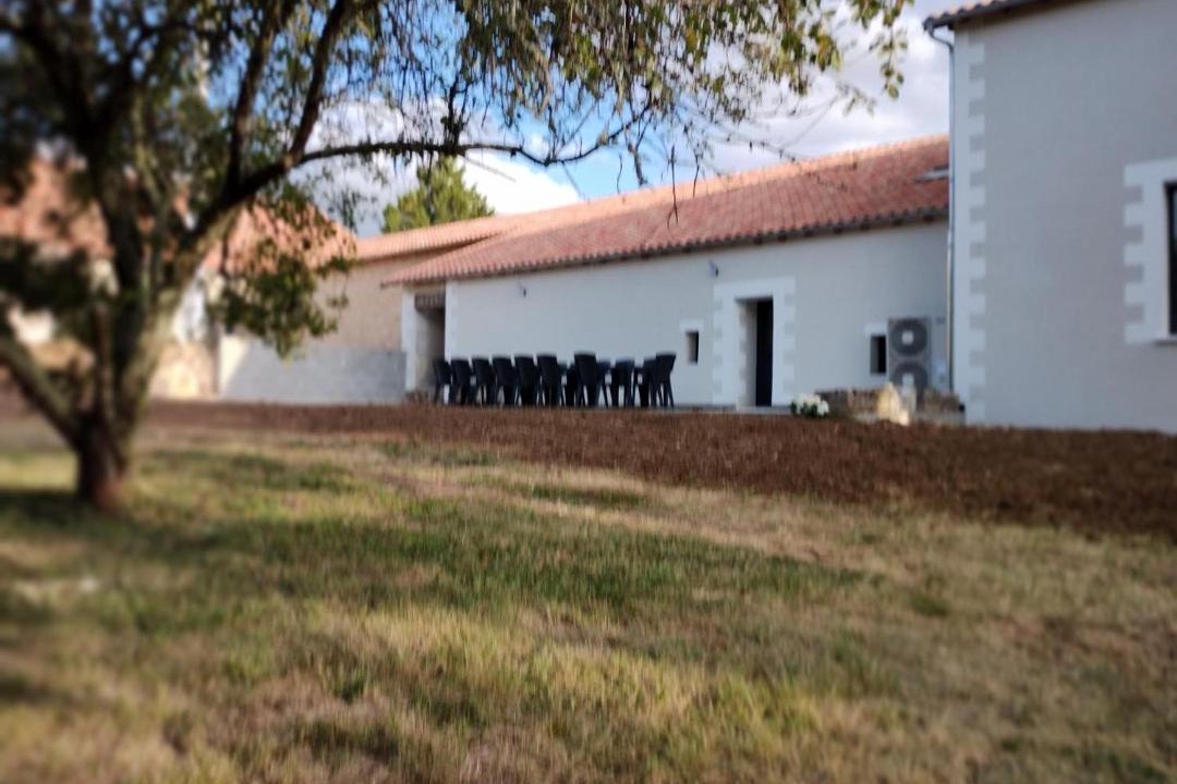 Photo of Buildings in Lhommaize