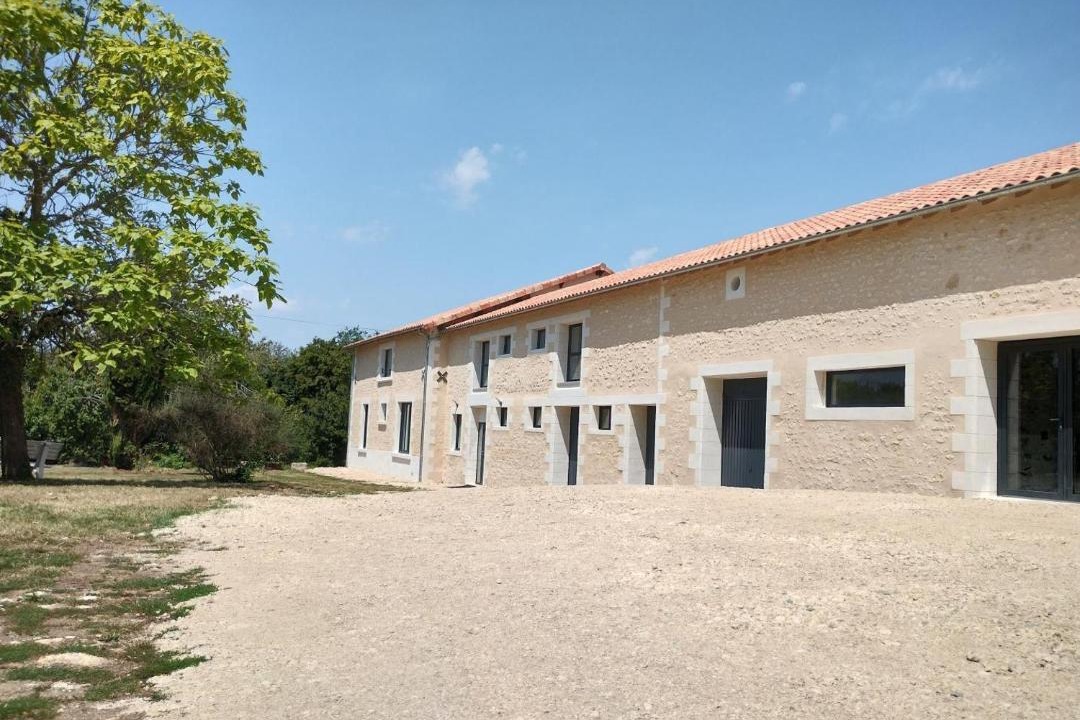 Photo of Buildings in Lhommaize