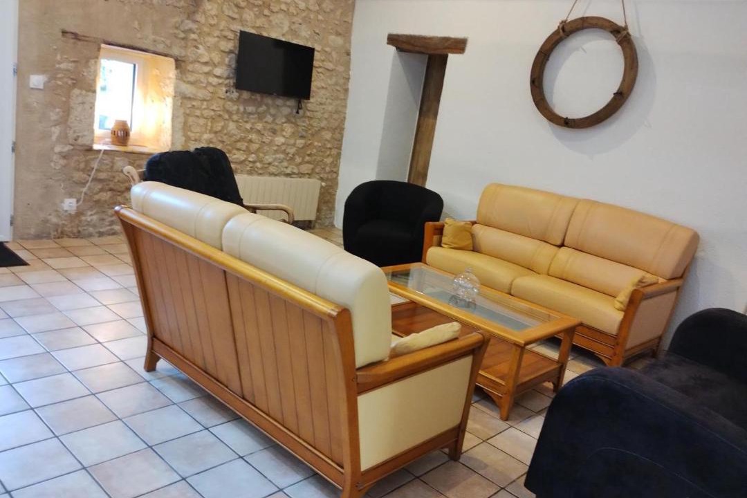 Photo of Livingroom in Lhommaize