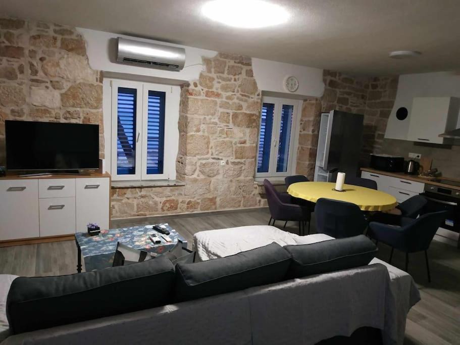 Photo of Livingroom in Olib