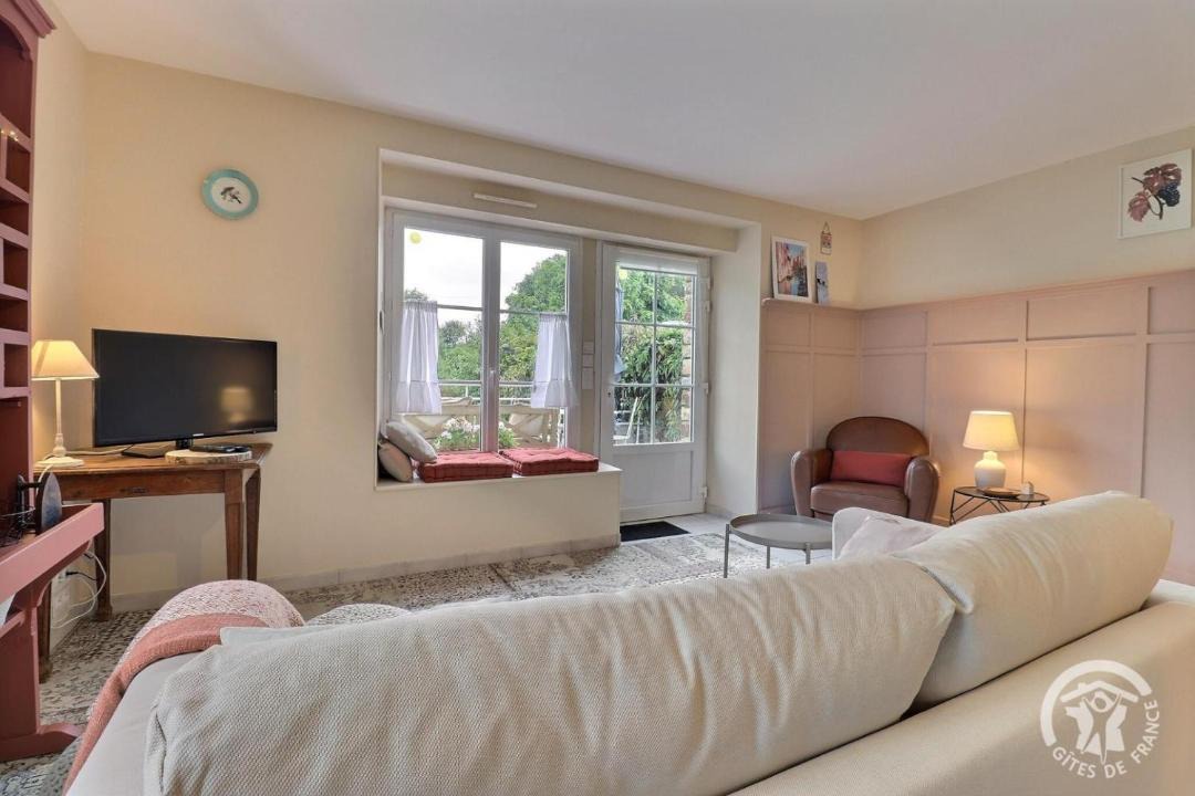 Photo of Others in Feins