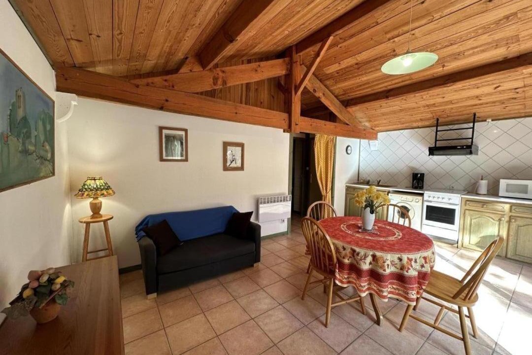 Photo of Others in Argelouse