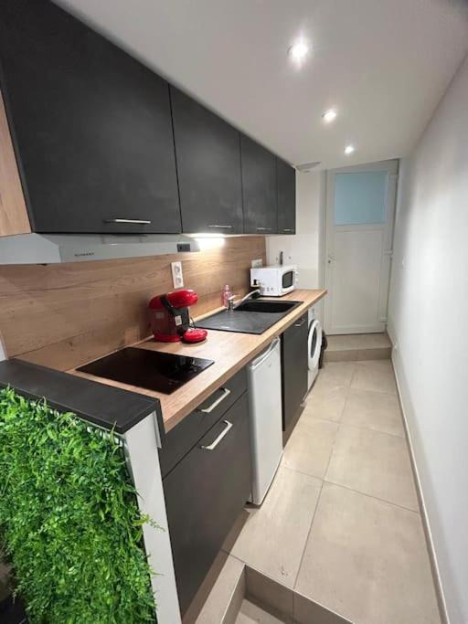 Photo of Kitchen in Saint-Donat-sur-l'Herbasse