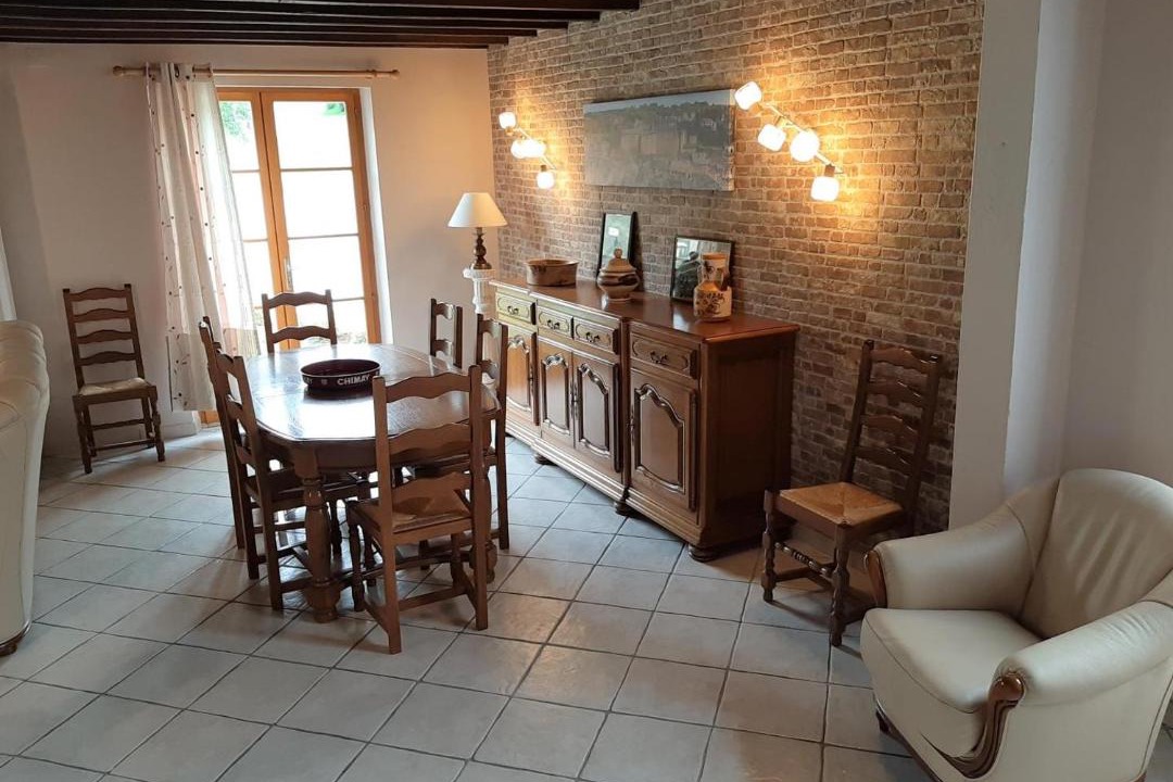 Photo of Others in Givron