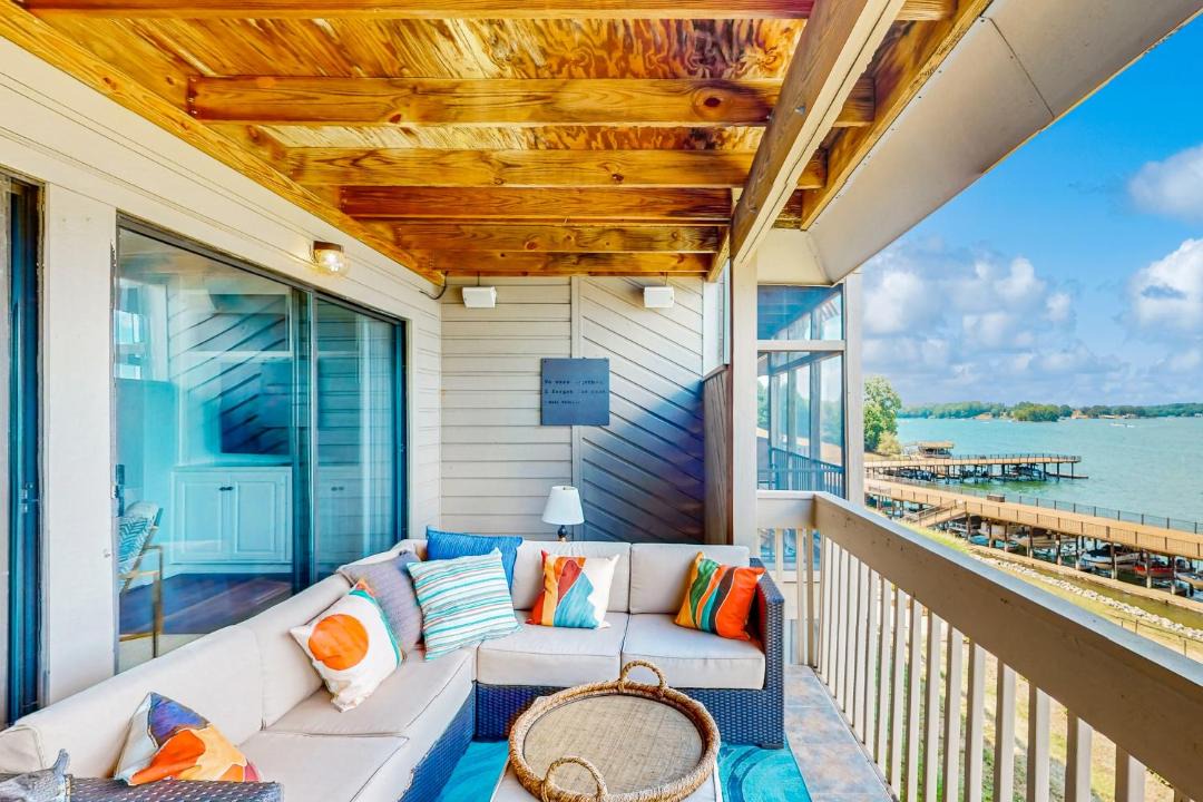 Photo of Patio Balcony in North Shore