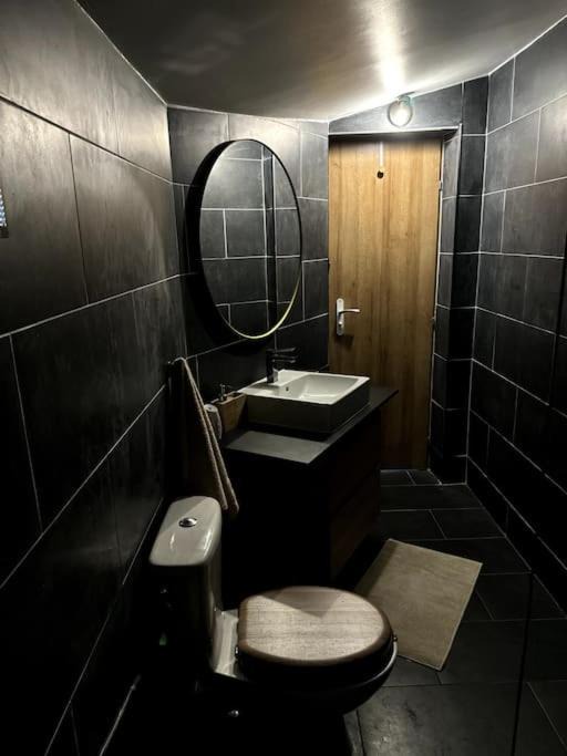 Photo of Bathroom in Aubervilliers