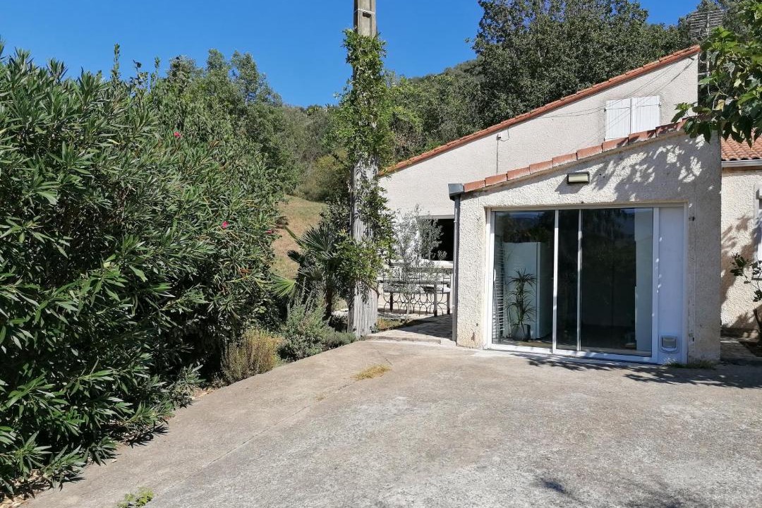 Photo of Others in Reynes