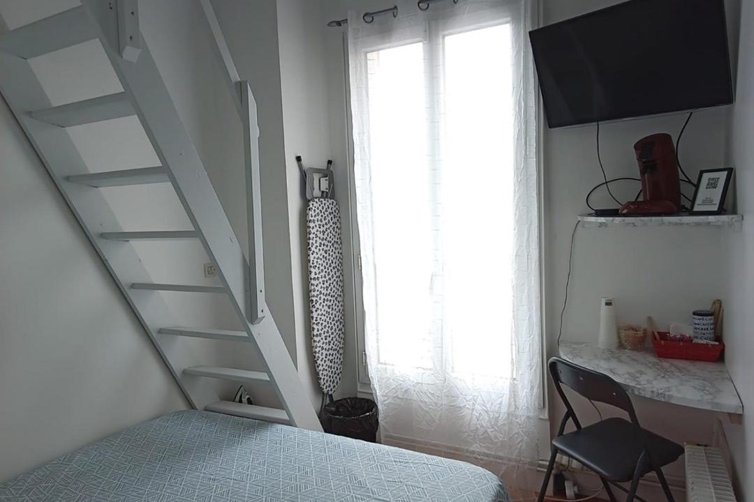Photo of Bedroom in Cachan