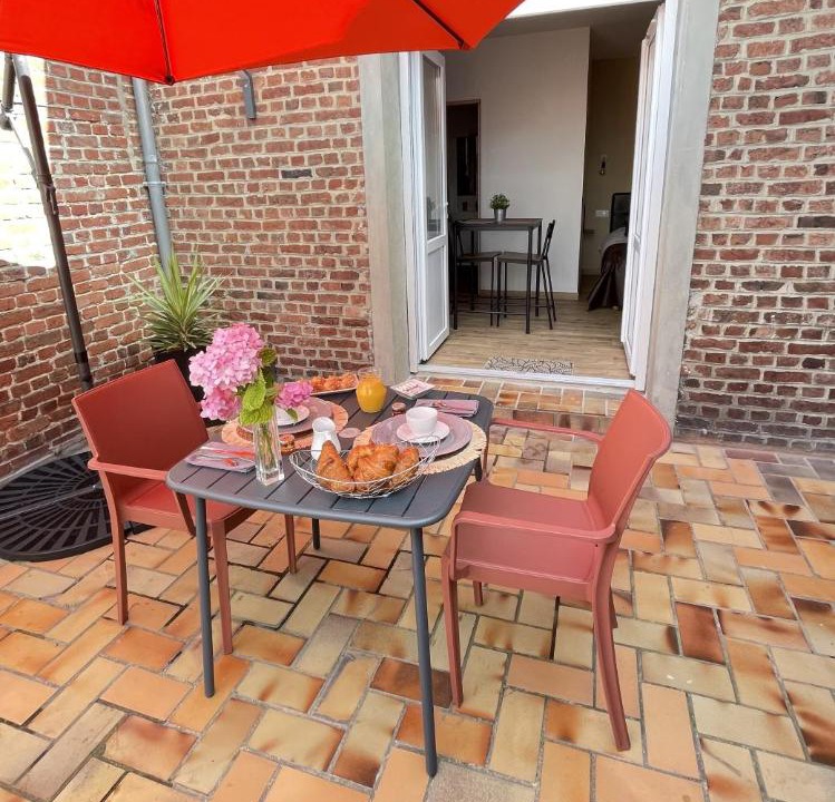 Photo of Others in Lens