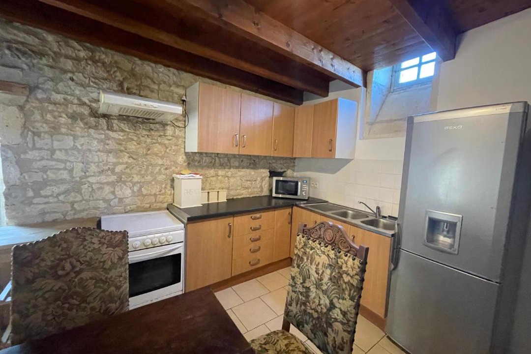 Photo of Kitchen in Duil-sur-le-Mignon