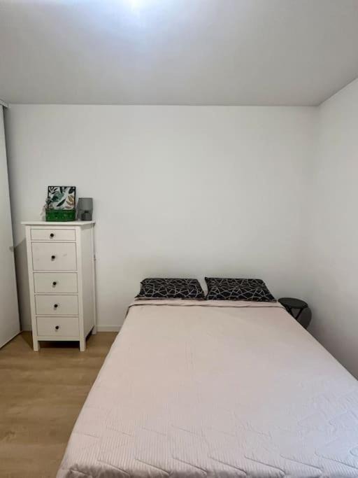 Photo of Bedroom in Villemomble