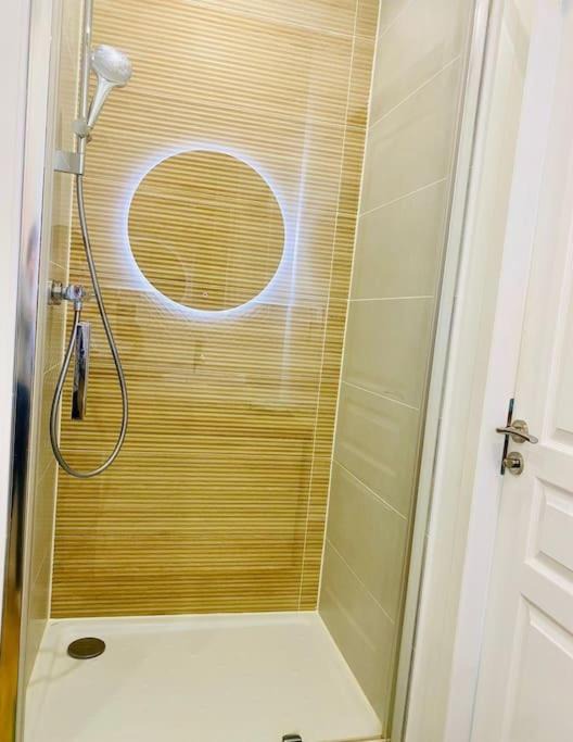 Photo of Bathroom in Cholet