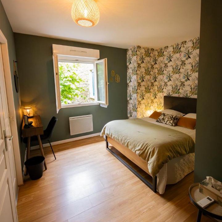 Photo of Bedroom in Chanos-Curson