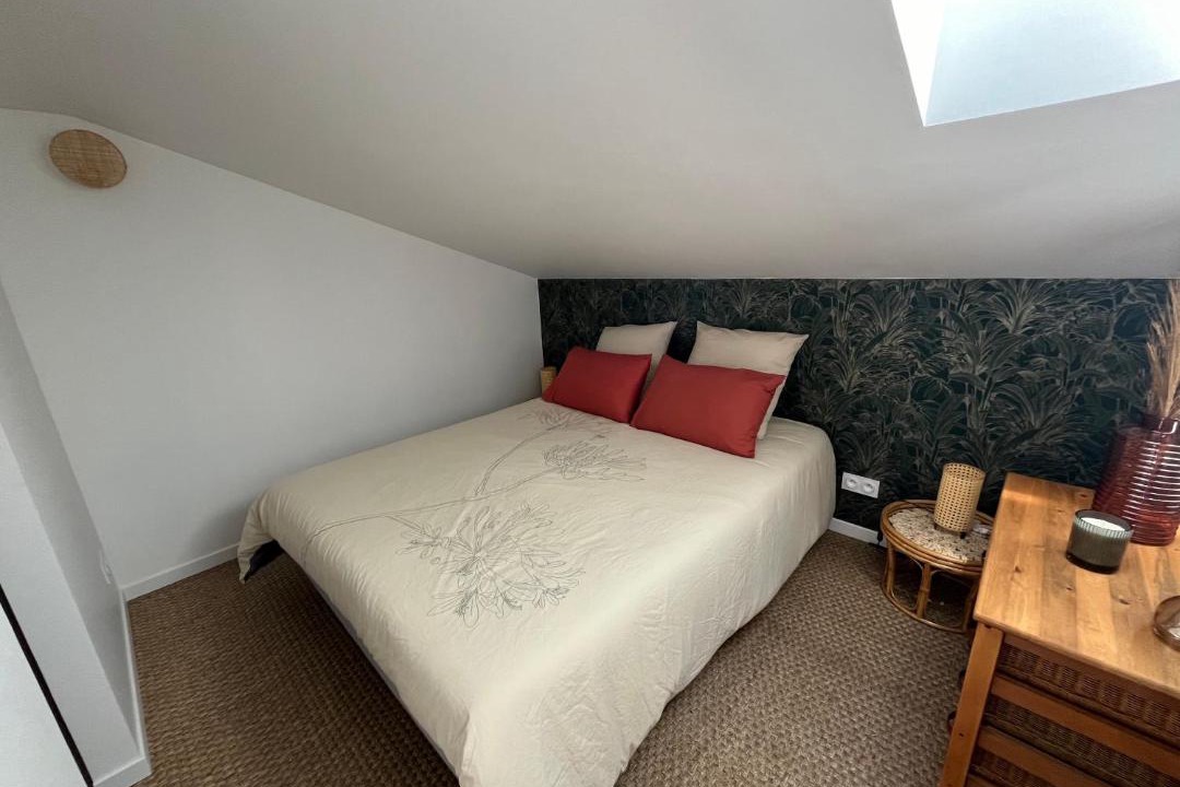 Photo of Bedroom in Saint-Michel-de-Fronsac