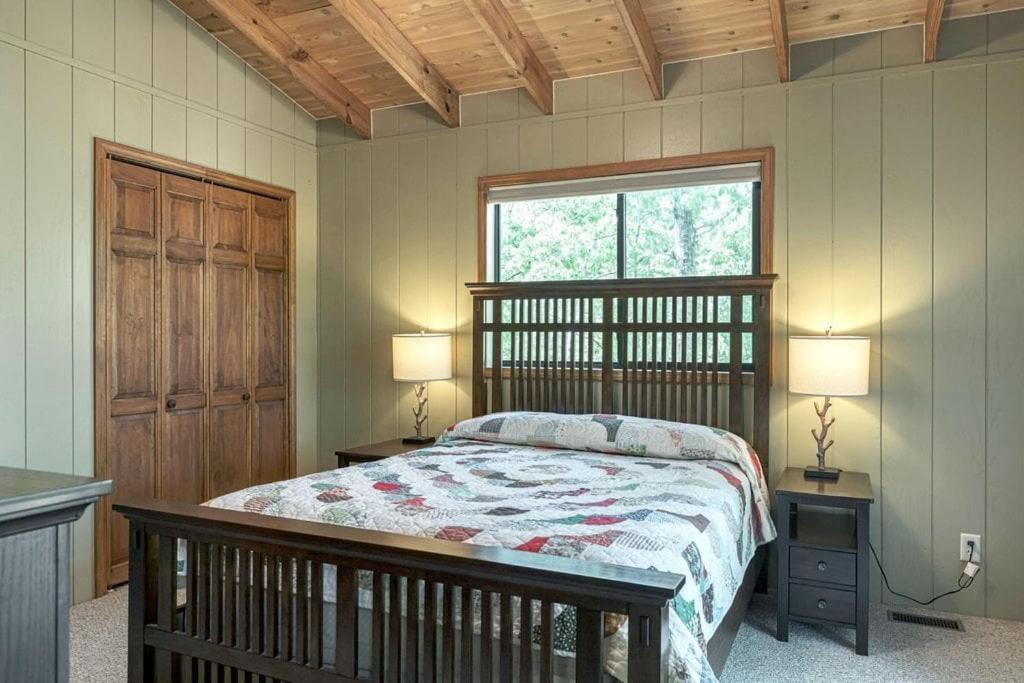 Photo of Bedroom in Innsbrook