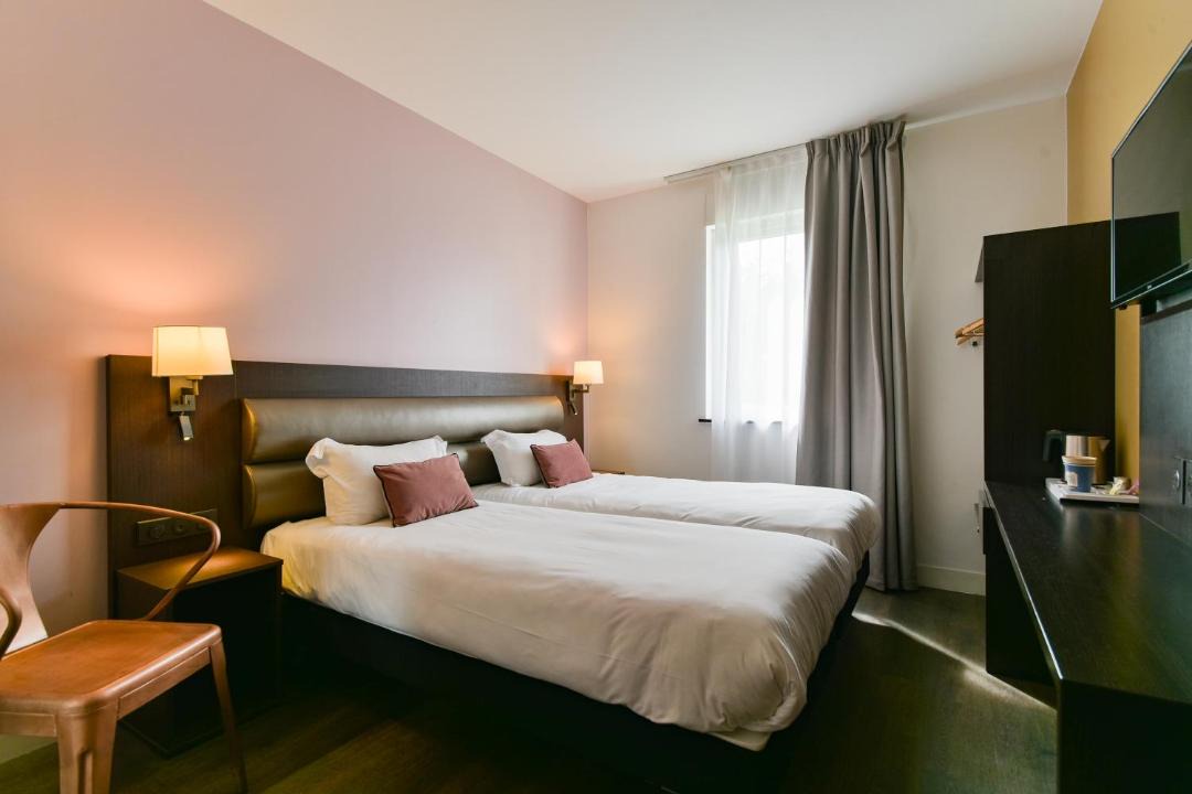 Photo of Bedroom in Crepy-en-Valois