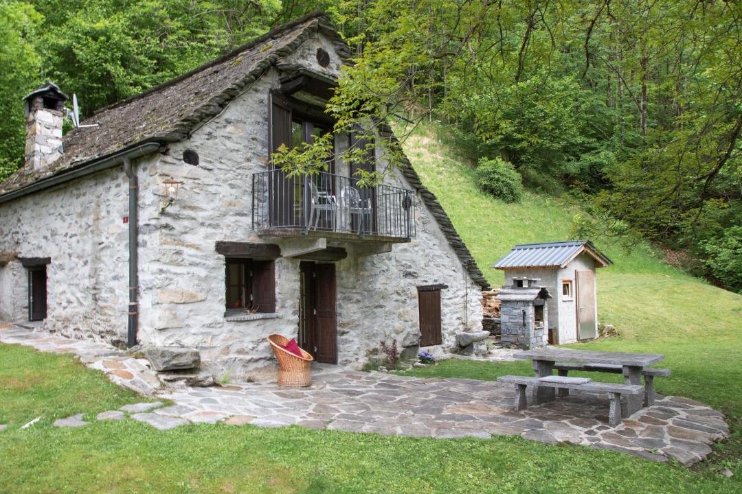 Photo of Others in Frasco