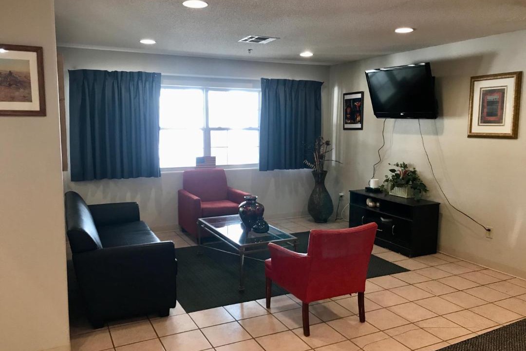 Photo of Livingroom in Chadron