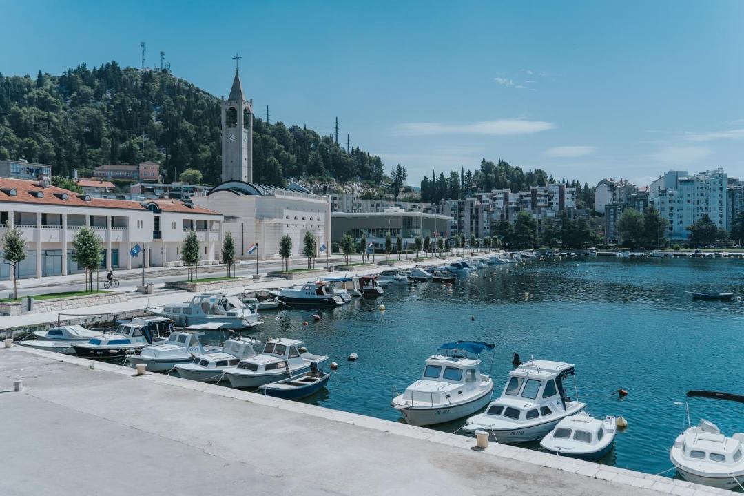 Photo of Others in Ploce
