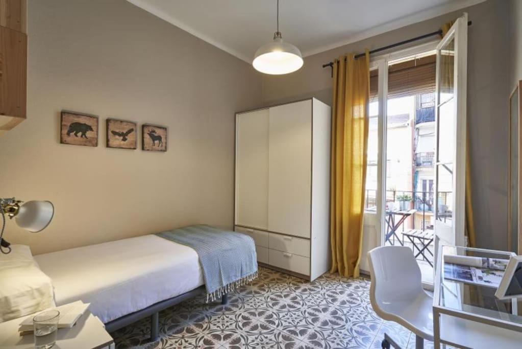 Photo of Bedroom in Sants-Badal