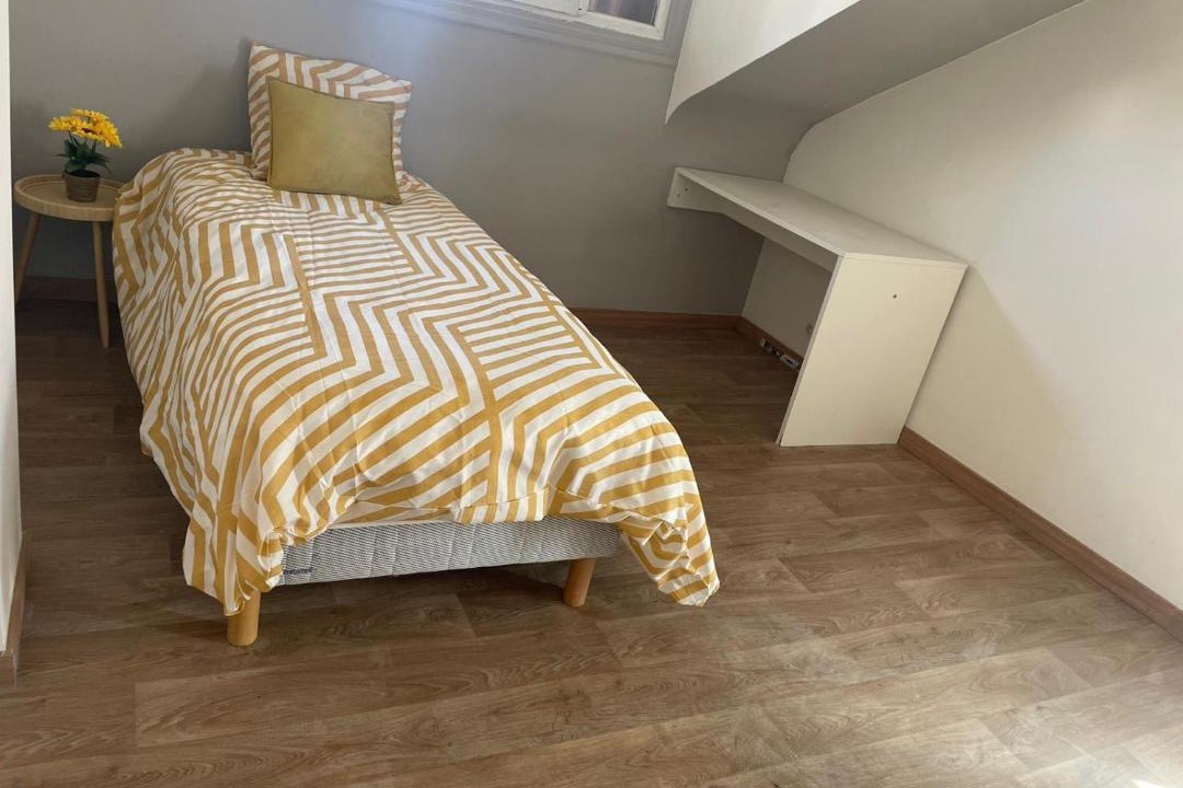 Photo of Bedroom in Villeneuve-le-Roi