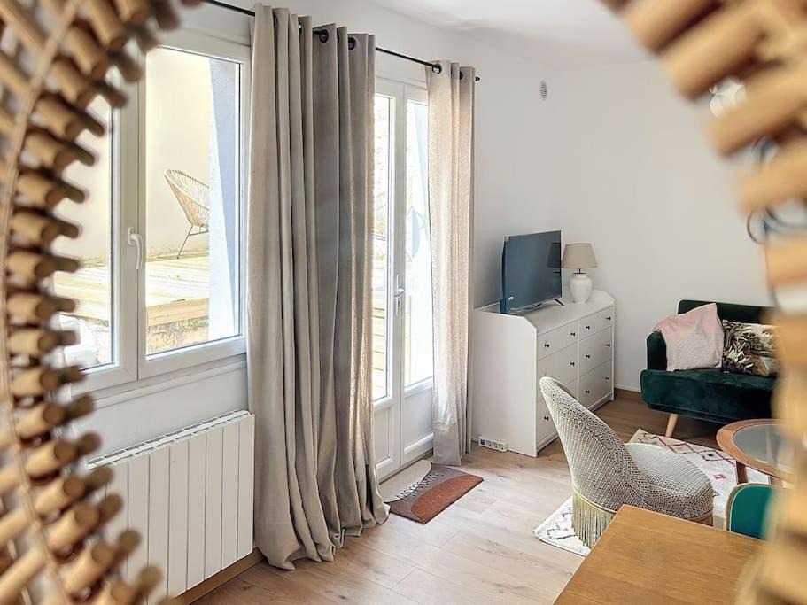 Photo of Livingroom in Centre Ville