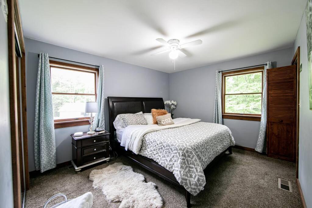 Photo of Bedroom in White Mills