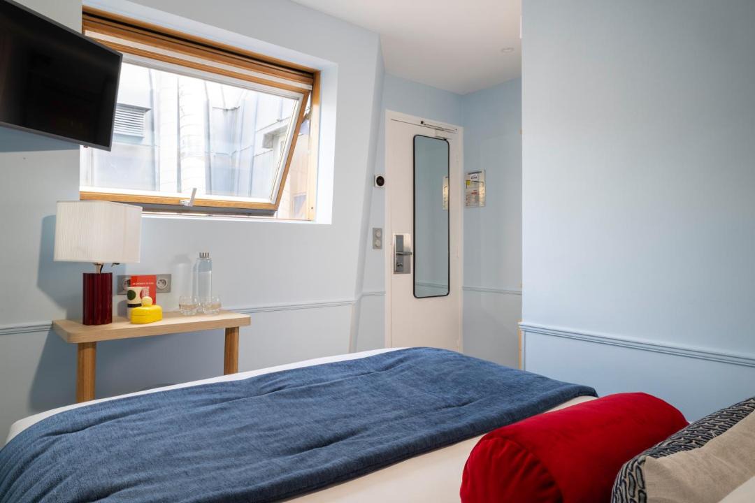 Photo of Bedroom in 6th Arrondissement