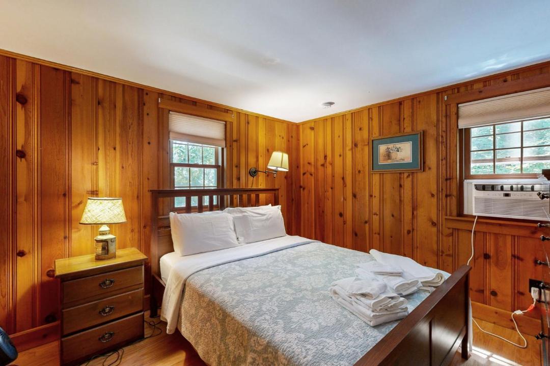 Photo of Bedroom in Mashpee