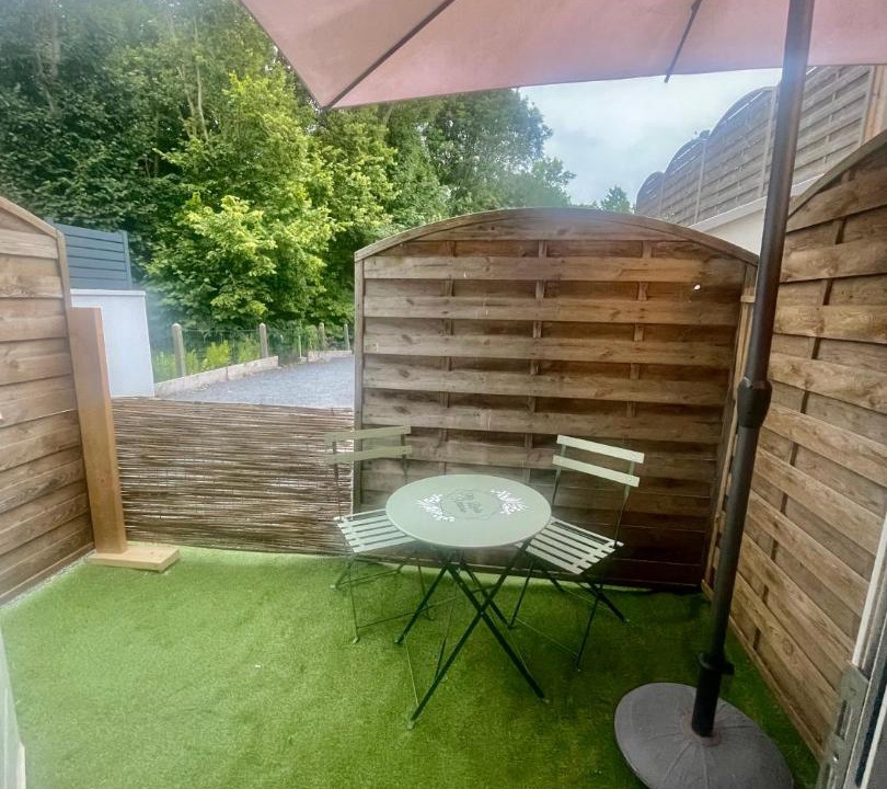 Photo of Patio Balcony in Saint-Come-de-Fresne