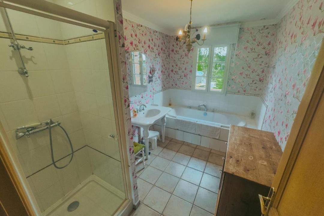 Photo of Bathroom in Aire-sur-la-Lys