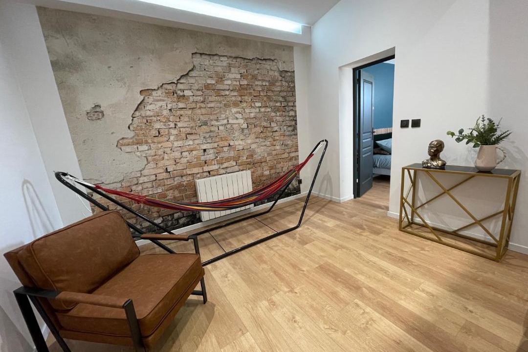 Photo of Livingroom in Lens