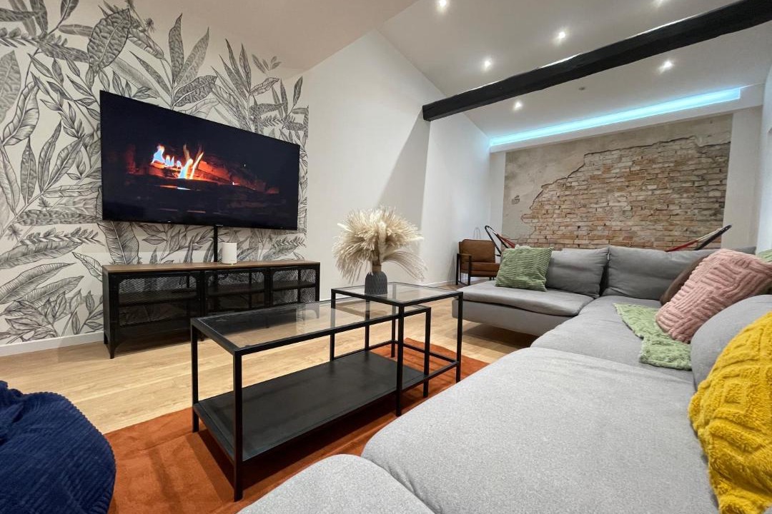 Photo of Livingroom in Lens