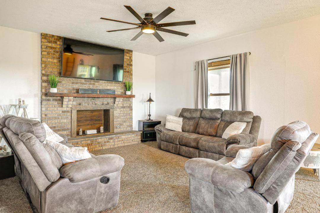 Photo of Livingroom in Seward County