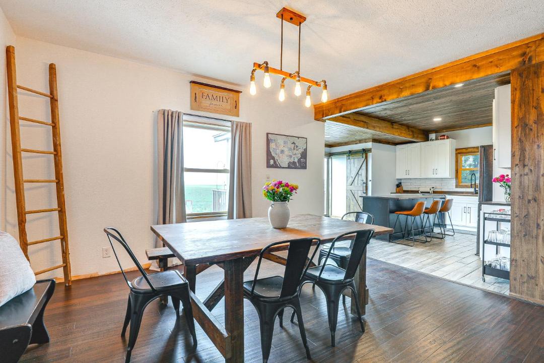 Photo of Livingroom in Seward County