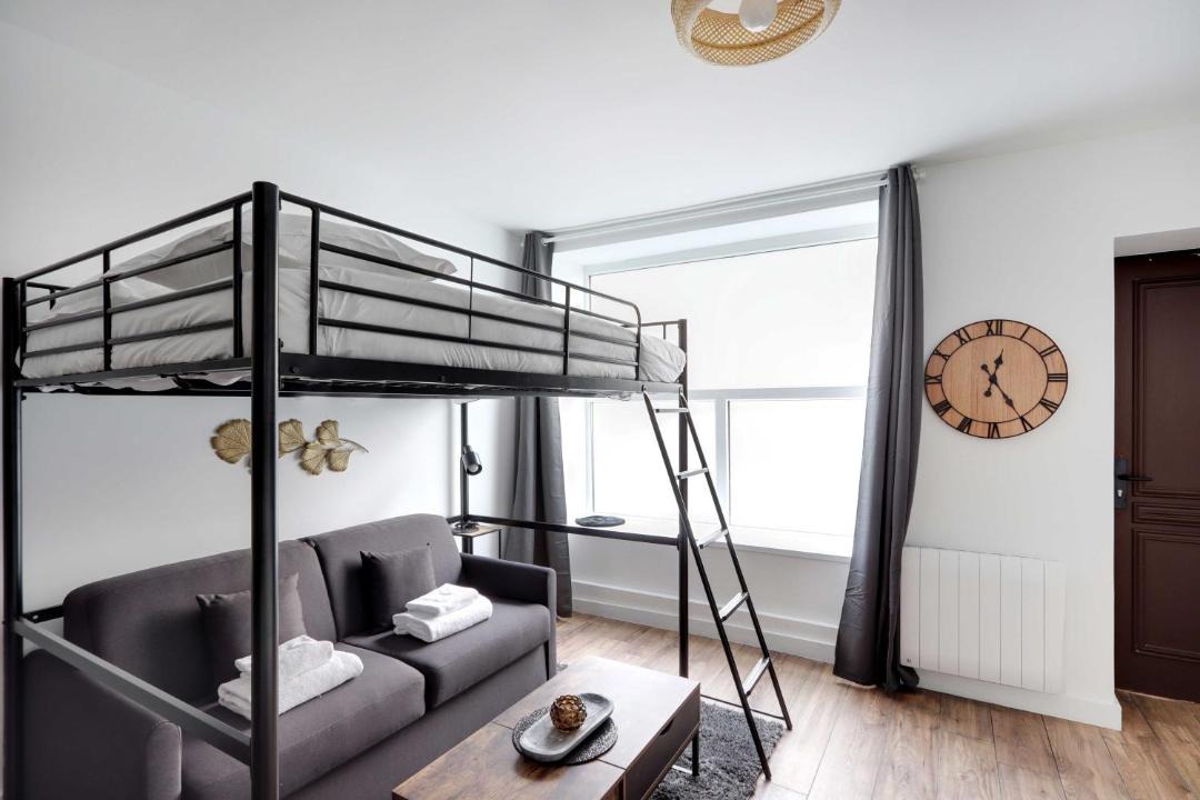 Photo of Livingroom in Butte-aux-Cailles