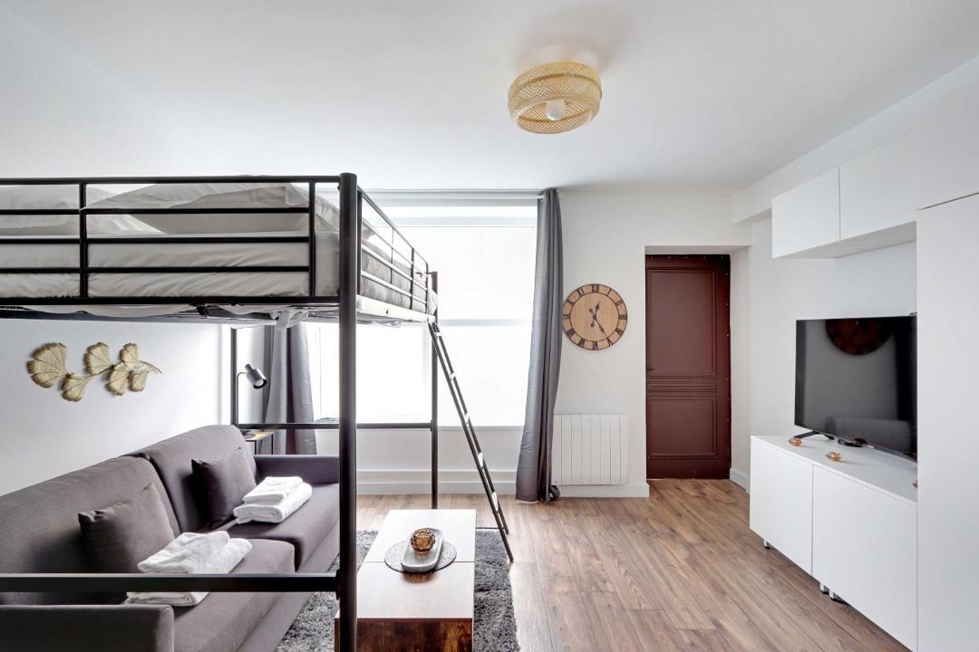Photo of Livingroom in Butte-aux-Cailles