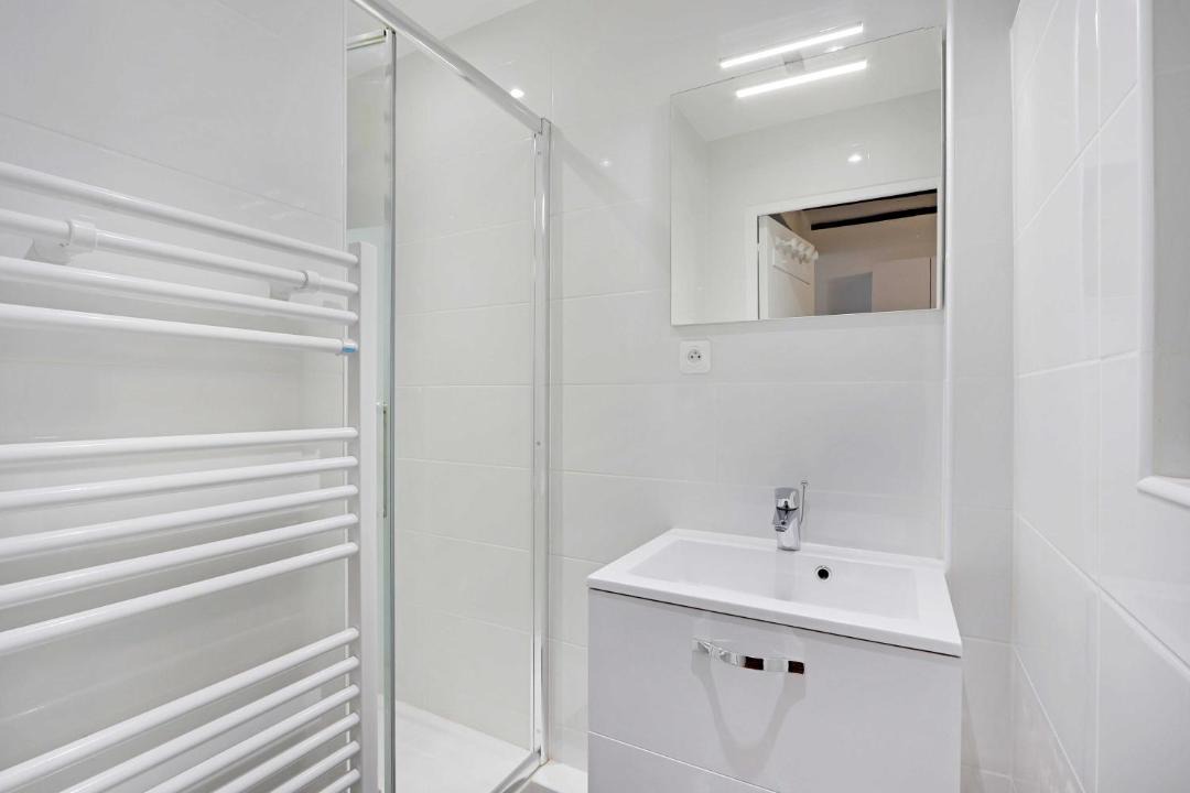 Photo of Bathroom in Butte-aux-Cailles