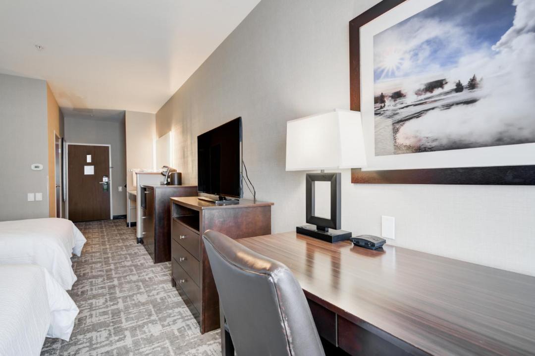 Photo of Bedroom in West Yellowstone
