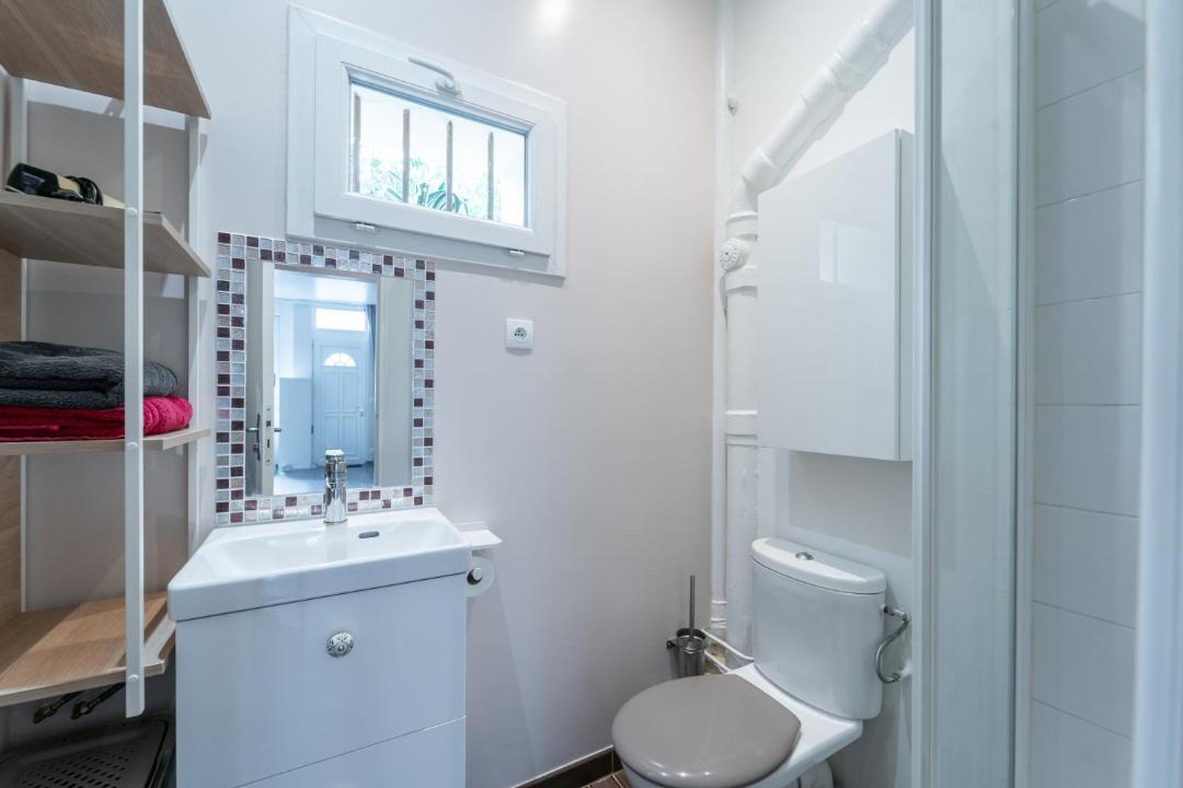 Photo of Bathroom in Petit-Ivry