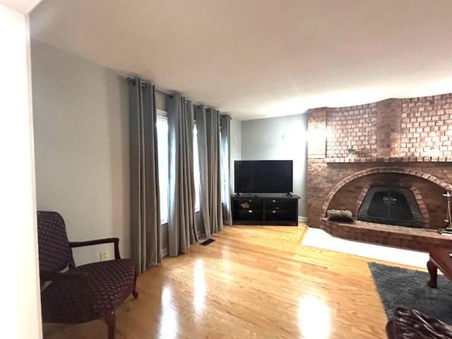 Photo of Livingroom in Wasaga Beach