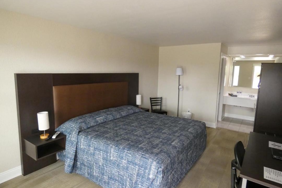 Photo of Bedroom in La Rose