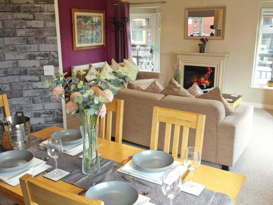 Photo of Livingroom in Tunstall