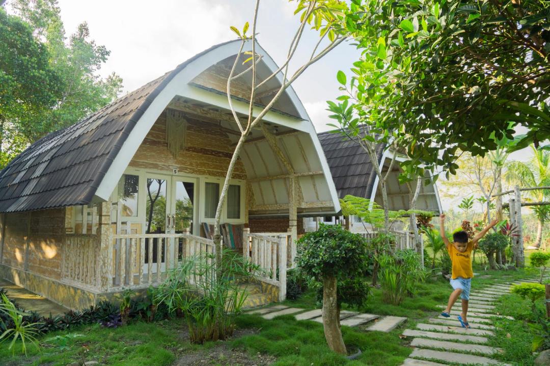 Photo of Buildings in Kecamatan Pringgasela