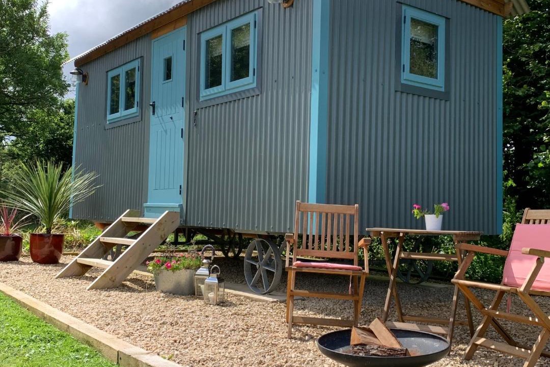 Photo of Others in Saint Kew