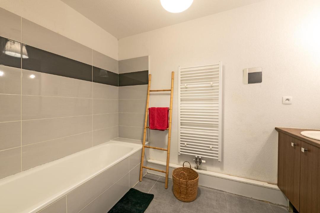 Photo of Bathroom in Saint - Martin - du - Touch