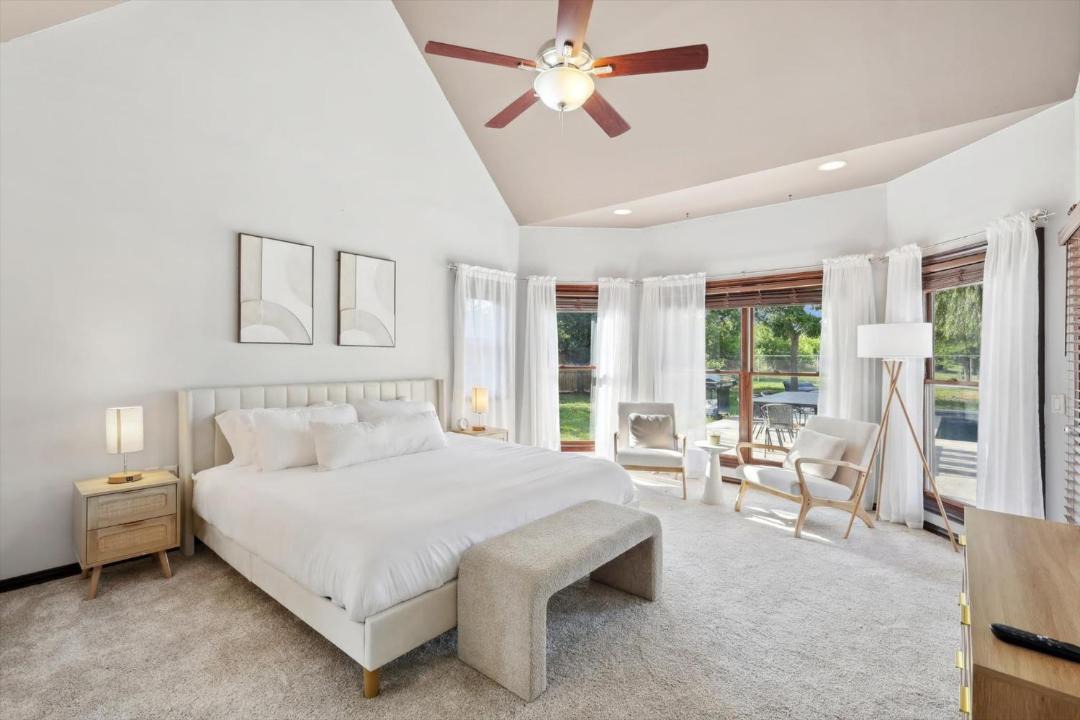 Photo of Bedroom in Ponder