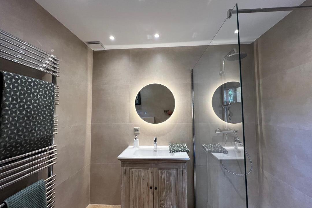 Photo of Bathroom in Utelle