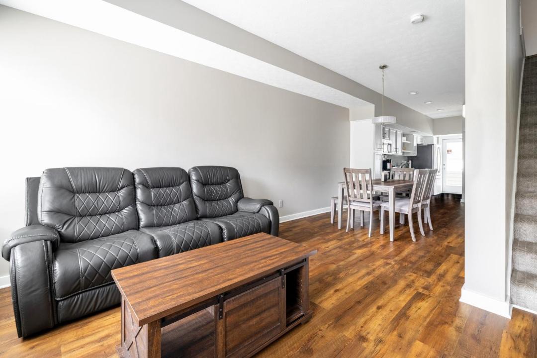 Photo of Livingroom in Downtown Cleveland