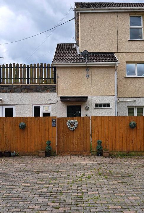 Photo of Buildings in Trecynon